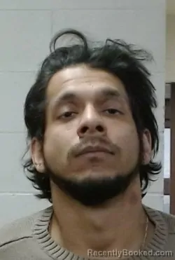 Mugshot of DYLAN MAX VIDAURE