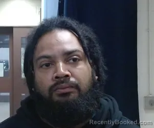 Mugshot of Qamane Demyron Saunders