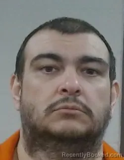 Mugshot of JOSHUE MICHEAL STRAUSS