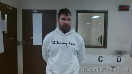 Mugshot of ZACHARY THOMAS PIERCE