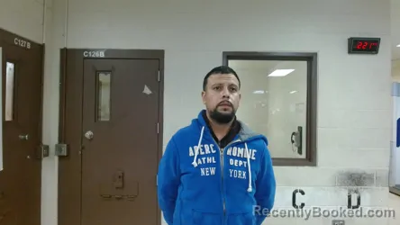 Mugshot of ROBERTO MONTELONGO GONZALEZ