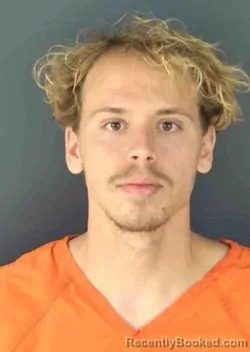 Mugshot of DANIEL MATTHEW RODRIGUEZ