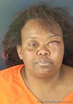 Mugshot of TANIQUA LYNRENEE LASSITER booked in Sarasota County, Florida on March 26, 2026