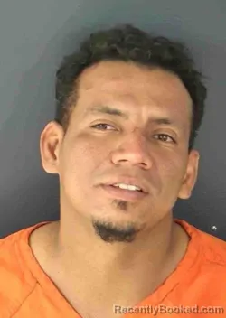 Mugshot of EDWIN SAUL LOPEZ booked in Sarasota County, Florida on April 4, 2026