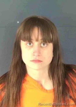 Mugshot of JAYDEN MARIE FINN booked in Sarasota County, Florida on May 5, 2026