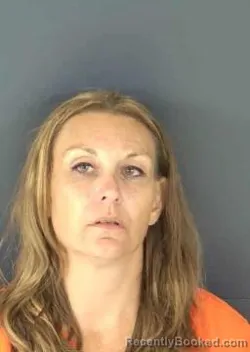 Mugshot of Jessica Lynn Ross booked in Sarasota County, Florida on August 19, 2026