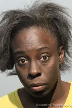 Mugshot of LATRISH BATTLE