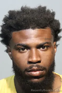 Mugshot of BYRON LEQUAN SMITH