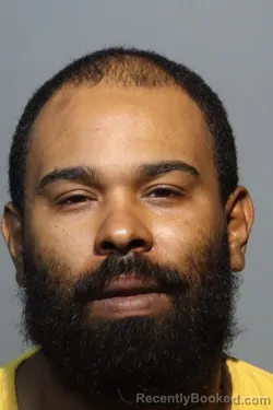 Mugshot of OMAR DAVID NAVARRO HERNANDEZ