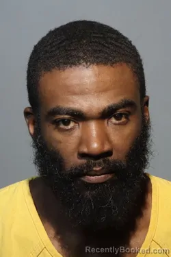 Mugshot of MARCUS ROBINSON
