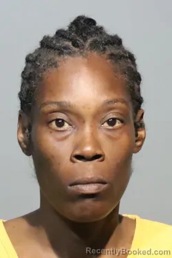 Mugshot of KUREISHA KENYETTAMARIA HOLMES booked in Seminole County, Florida on April 29, 2026