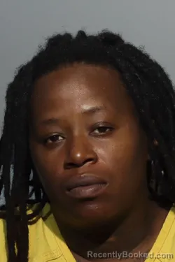 Mugshot of ARNEDRIA SHARDAH SMITH booked in Seminole County, Florida on July 10, 2026