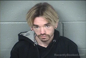 Mugshot of JUSTIN MICHAEL BOISVERT