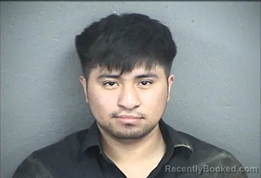 Mugshot of EDGAR ELIAN PEREZ-PENA booked in Wyandotte County, Kansas on May 3, 2026
