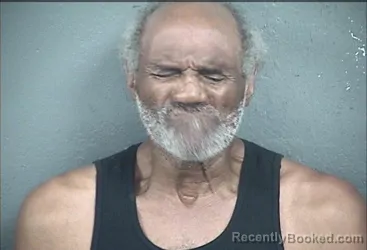 Mugshot of VERNELL ARDEN LEE booked in Wyandotte County, Kansas on June 18, 2026