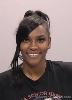 Mugshot of Quintasia Alizaee Monique Pitts