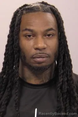 Mugshot of Eric Deandre Barnes