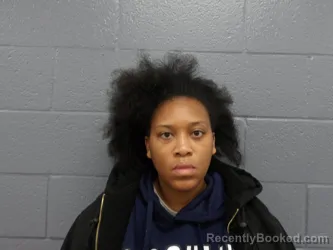 Mugshot of DAVINA HURT booked in Cuyahoga County, Ohio on March 30, 2026