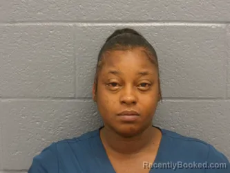 Mugshot of TOYA DAVIS booked in Cuyahoga County, Ohio on May 19, 2026