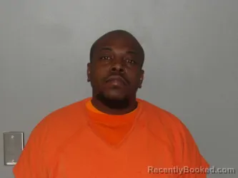 Mugshot of JACEN ROBERTSON