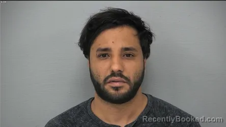 Mugshot of EMMANUEL RODRIGO BONILLA