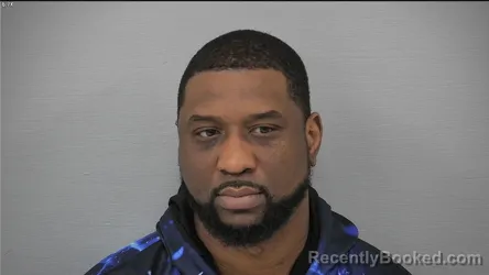 Mugshot of DARRYL DESHAWN SIMMONS