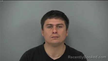 Mugshot of LEONEL YUVANDY CARRUYO