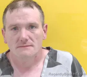 Mugshot of SETH T WEAVER booked in Fairfield County, Ohio on March 5, 2026