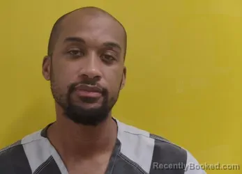 Mugshot of VERNON GOMEZ