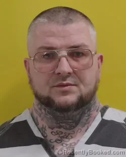 Mugshot of IRA WILLIAM ROBERTS