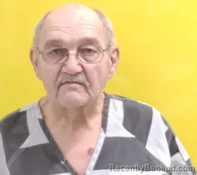 Mugshot of RAYMOND HERSHEY