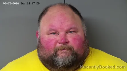 Mugshot of Robert L Kinzer