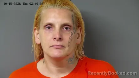 Mugshot of Candace Lynn Looney booked in Fayette County, Ohio on October 15, 2026