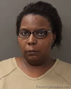 Mugshot of KANDRA L BROWN booked in Franklin County, Ohio on May 9, 2026