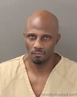 Mugshot of DEON VALENTINO CRAWFORD