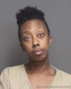 Mugshot of TIESHA L DAVENPORT booked in Franklin County, Ohio on July 10, 2026