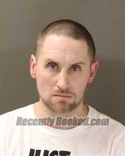 Mugshot of ZACHERY THOMAS KIDWELL