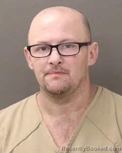 Mugshot of ROBERT L LYTLE