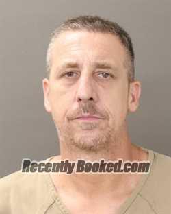 Mugshot of HEATH V RIGHTER