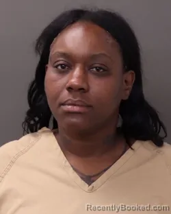 Mugshot of DWANNA MARIE ROBINSON booked in Franklin County, Ohio on July 30, 2026