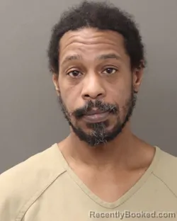 Mugshot of RUSSELL L KERR