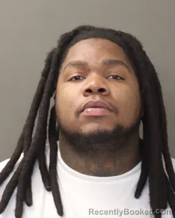 Mugshot of DAMONT ROBERTS