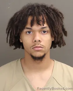 Mugshot of JAVON MAURICE LIVINGSTON booked in Franklin County, Ohio on April 1, 2026