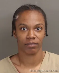 Mugshot of SHANTIAGA J CURRY booked in Franklin County, Ohio on May 7, 2026