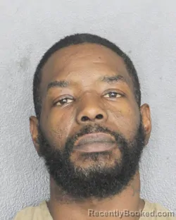 Mugshot of JAMEEL BREON GILLYARD