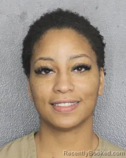 Mugshot of CINNAMON LETIA WHITE