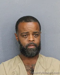 Mugshot of Travis Dwayne Leslie booked in Broward County, Florida on September 26, 2026