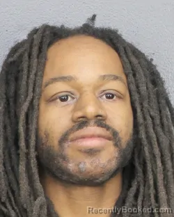 Mugshot of CORDARIUS VALENTINO BACON