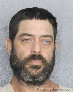 Mugshot of DANIEL JOSEPH MEDEIROS