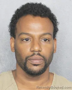 Mugshot of AARON DANIEL JEFFERSON booked in Broward County, Florida on May 16, 2026